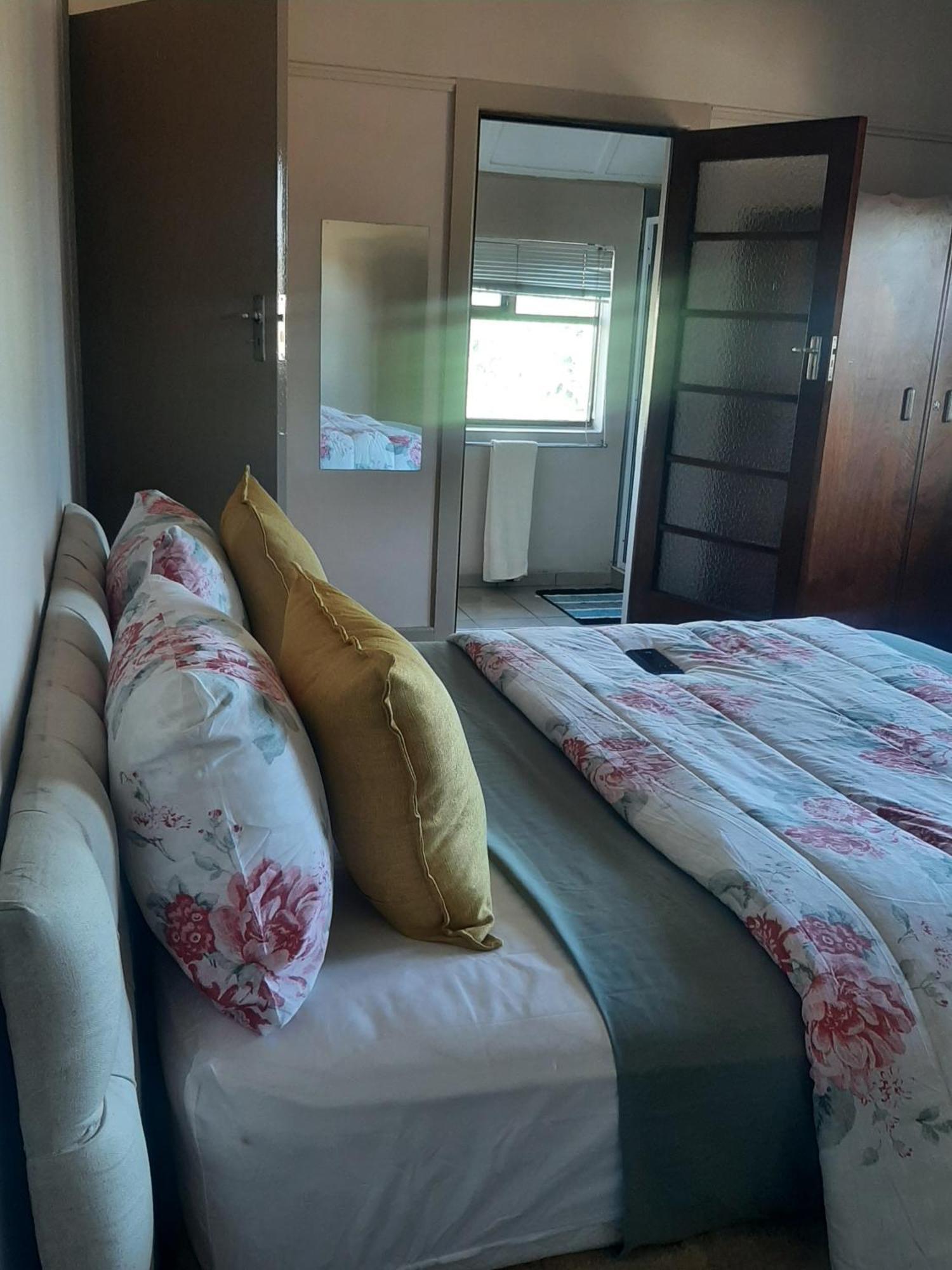 Triple S Guest House Kaapstad Buitenkant foto